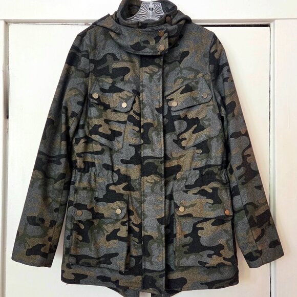Veronica Beard Camouflage Wool Blend Utility Jacket  S8 - Picture 2 of 15